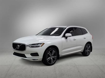 Used 2021 Volvo XC60 T5 Momentum w/ Protection Package Premier