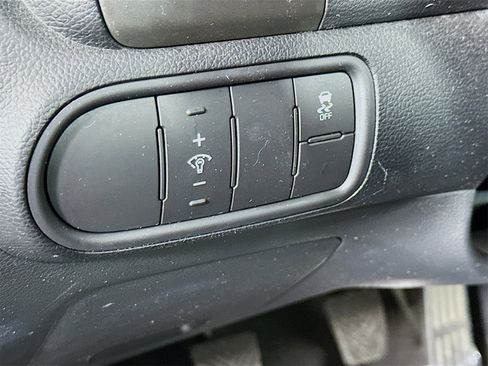 Used 2016 Kia Forte LX image 10