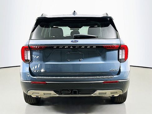 New 2026 Ford Explorer Active w/ Active Comfort Package AWD/4WD image 6