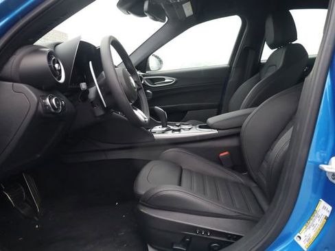 New 2025 Alfa Romeo Giulia image 12