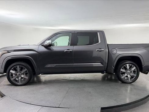 Used 2022 Toyota Tundra Capstone image 3