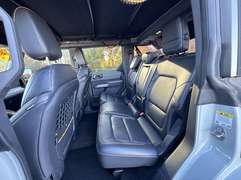 Used 2023 Ford Bronco Badlands image 24