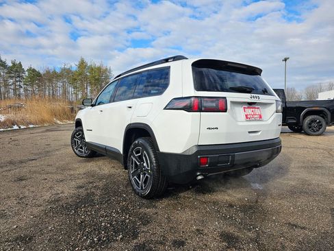 New 2026 Jeep Cherokee Laredo AWD/4WD image 5