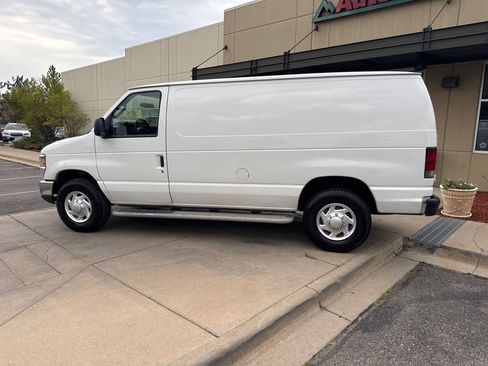 Used 2012 Ford E-250 and Econoline 250 w/ PWR Group RWD image 10