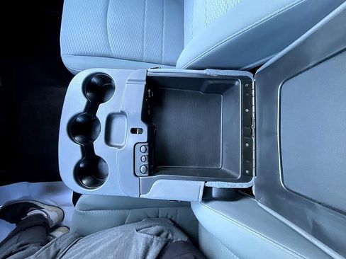 Used 2014 RAM 1500 Express image 30