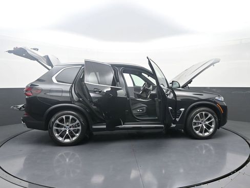 New 2026 BMW X5 xDrive40i w/ Premium Package AWD/4WD image 44