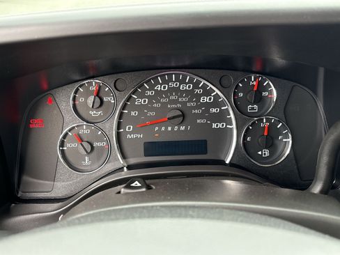 New 2026 GMC Savana 2500 w/ Driver Convenience Package RWD image 17