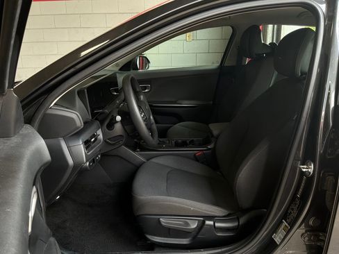 Used 2025 Kia K4 FWD image 10
