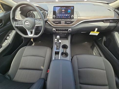 New 2026 Nissan Altima 2.5 SV FWD image 20