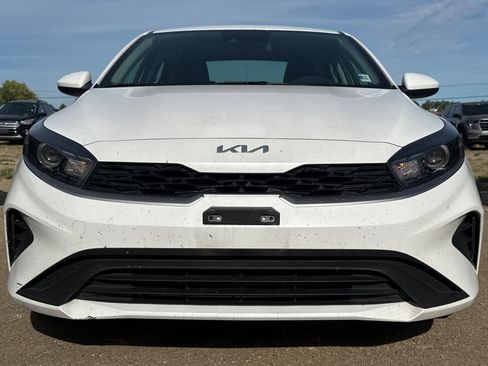 Used 2024 Kia Forte LXS FWD image 2