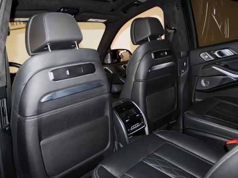 Used 2024 BMW X7 M60i image 62