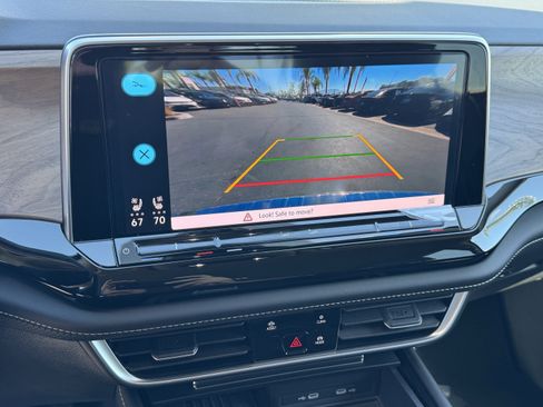 Used 2026 Volkswagen Atlas SE FWD image 25