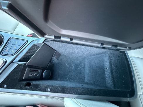 Used 2023 Cadillac CT4 Luxury w/ Cold Weather Package image 21