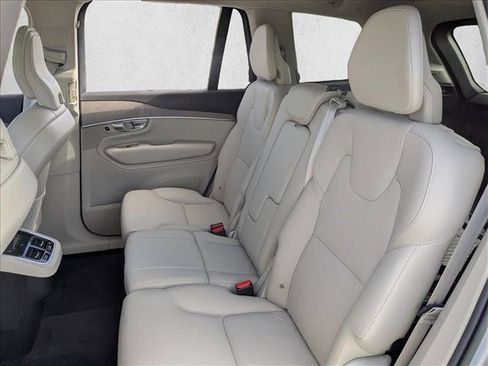 Used 2023 Volvo XC90 B5 Plus w/ Protection Package Premier AWD/4WD image 21