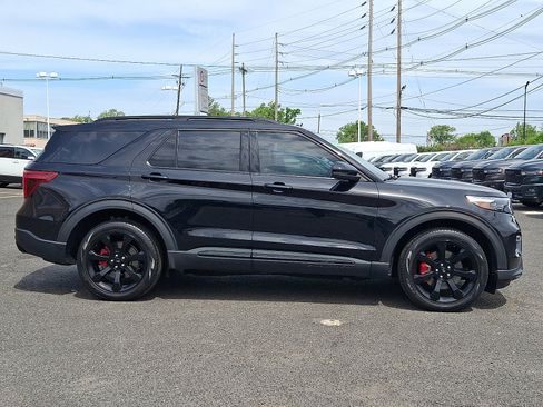 Used 2023 Ford Explorer ST w/ Equipment Group 401A AWD/4WD image 8