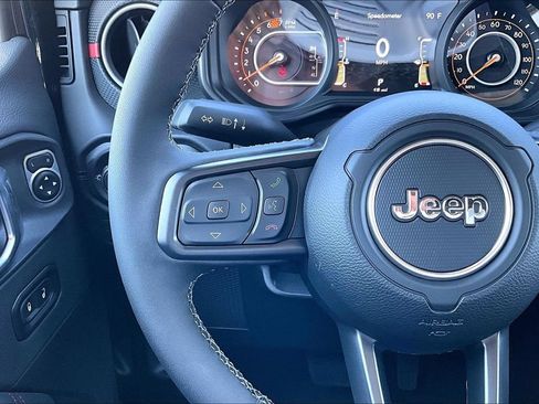 New 2026 Jeep Wrangler Unlimited Rubicon AWD/4WD image 6