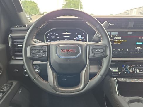 Used 2024 GMC Sierra 2500 AT4 w/ AT4 Premium Plus Package AWD/4WD image 23