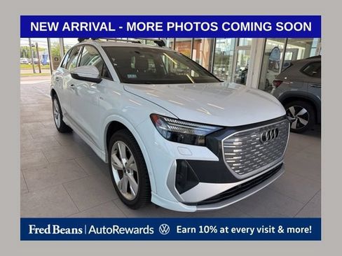 Used 2023 Audi Q4 e-tron Prestige w/ 20" Wheel Package AWD/4WD image 1