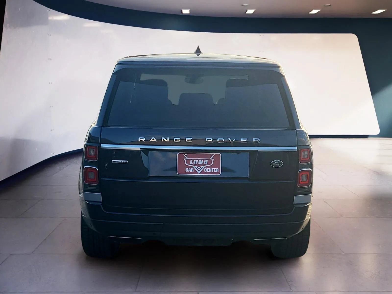 Used 2019 Land Rover Range Rover HSE AWD/4WD image 4