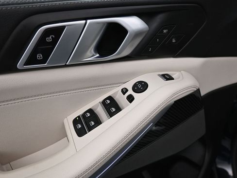 Used 2022 BMW X5 M50i w/ Executive Package image 10