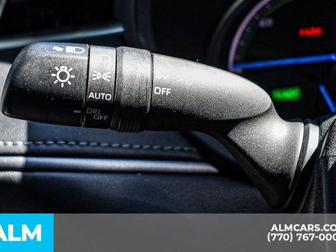 Used 2022 Toyota Venza Limited AWD/4WD image 33