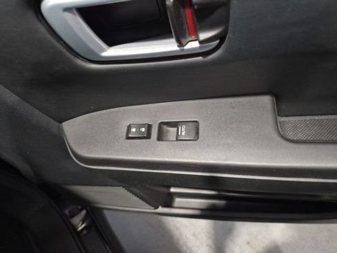 Used 2010 Honda Pilot Touring image 31