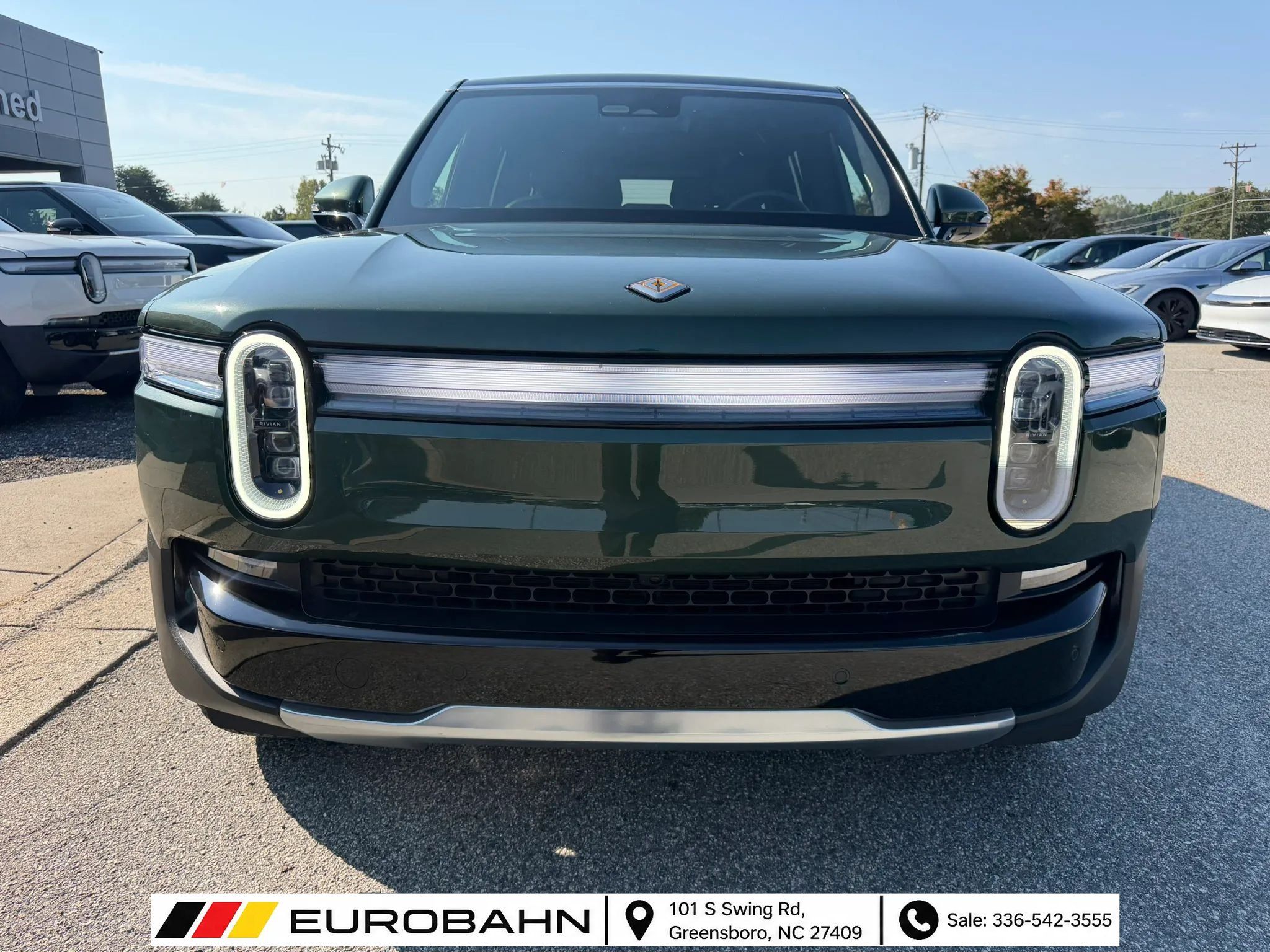 Used 2025 Rivian R1S Adventure Dual AWD/4WD image 28