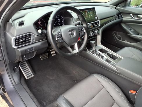 Used 2019 Honda Accord Sport image 13