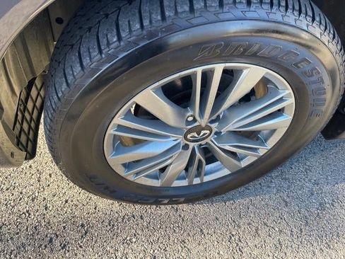 Used 2024 INFINITI QX80 Luxe image 6