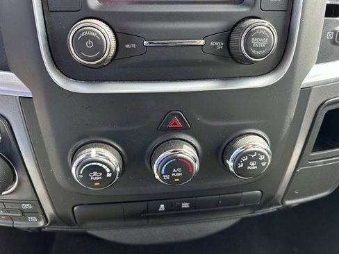 Used 2024 RAM 1500 Classic SLT image 28