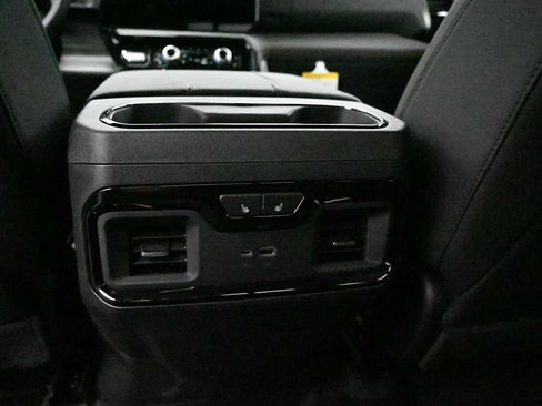 New 2026 GMC Sierra 1500 AT4 w/ AT4 Premium Package AWD/4WD image 22