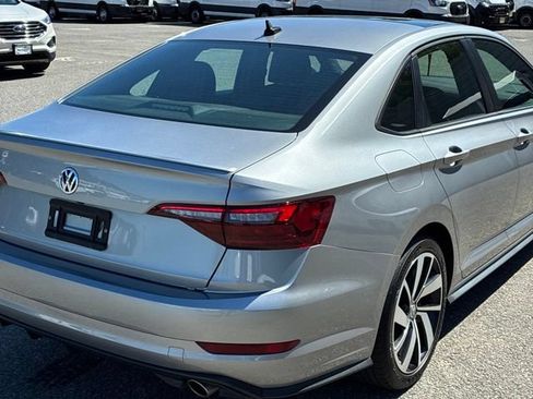 Used 2021 Volkswagen Jetta GLI Autobahn FWD image 2