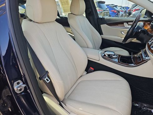 Used 2020 Mercedes-Benz E 350 Sedan image 10