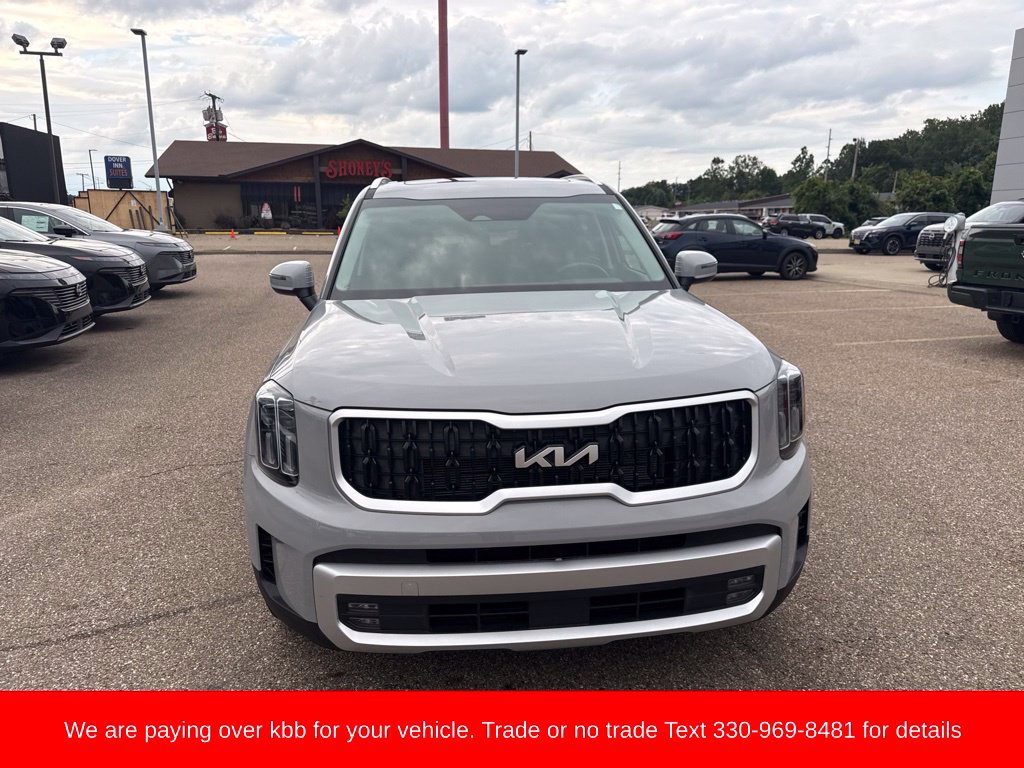 Used 2025 Kia Telluride EX AWD/4WD image 3