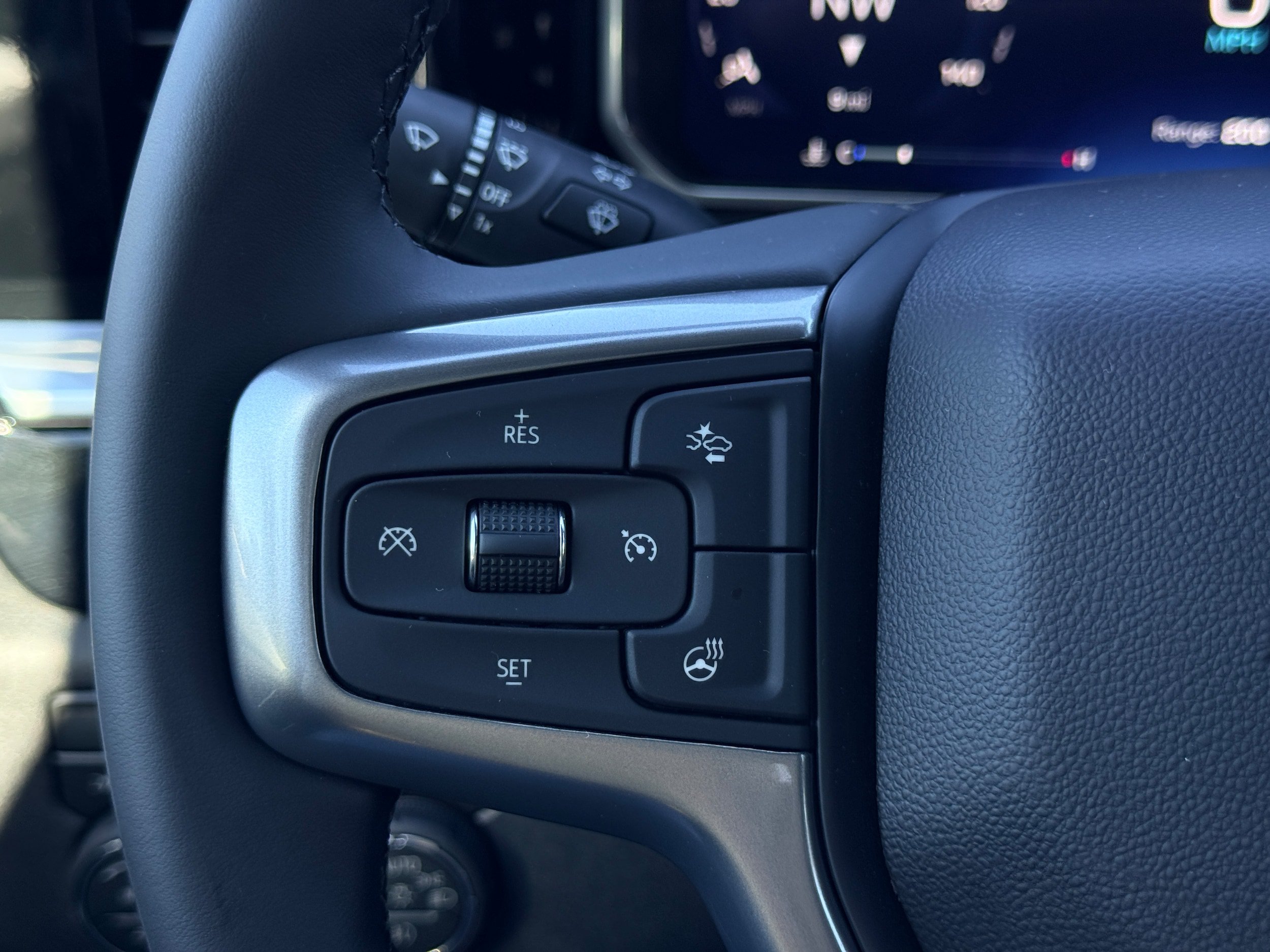 New 2026 Chevrolet Silverado 3500 LT w/ All Star Edition AWD/4WD image 13