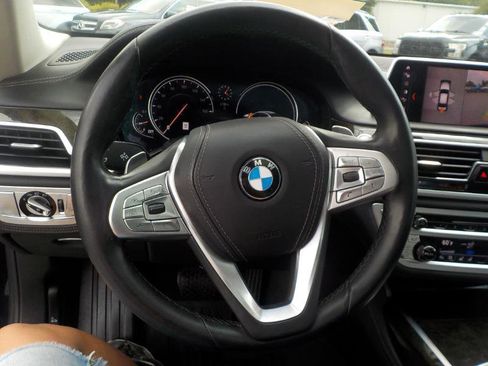 Used 2019 BMW 740i xDrive w/ Executive Package image 11