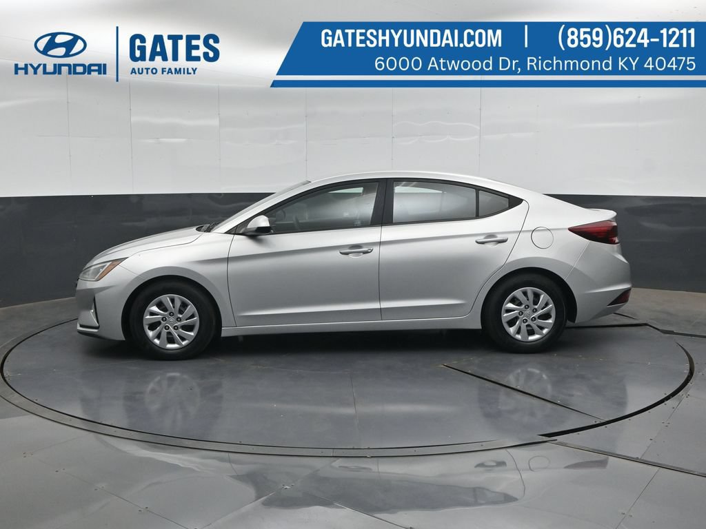 Used 2019 Hyundai Elantra SE w/ Cargo Package FWD image 7
