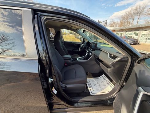 Used 2019 Toyota RAV4 LE w/ All Weather Liner Package image 13