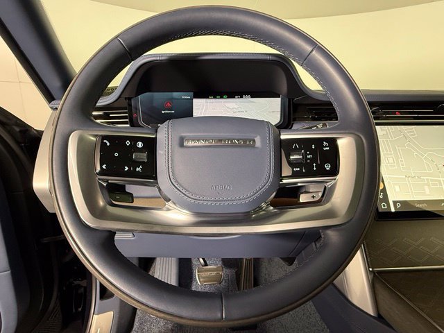 Certified 2025 Land Rover Range Rover SV AWD/4WD image 29