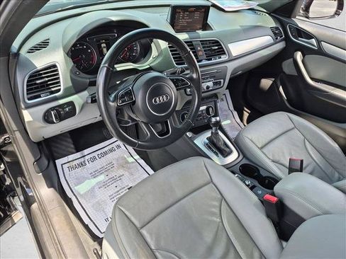 Used 2017 Audi Q3 2.0T Premium Plus w/ Premium Plus Package FWD image 10