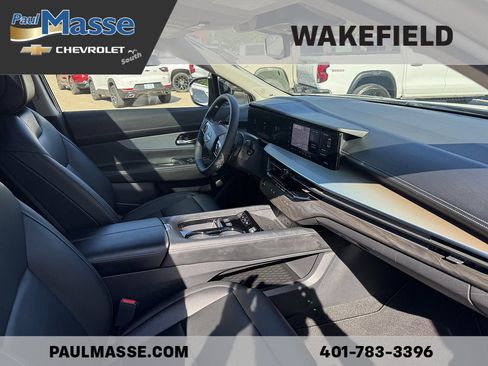 Used 2025 Nissan Murano SL AWD/4WD image 12