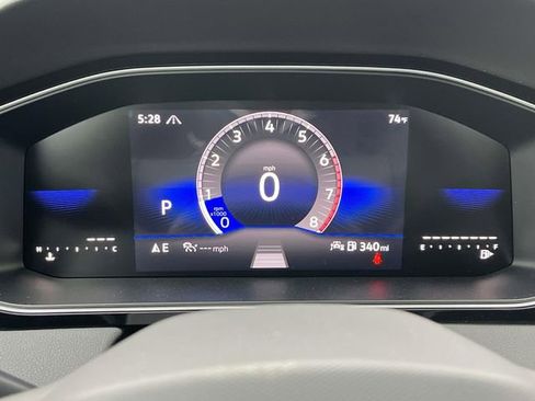 Certified 2025 Volkswagen Jetta Sport image 13