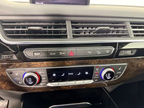 Used 2019 Audi Q7 3.0T Premium Plus w/ Premium Plus Package AWD/4WD image 27