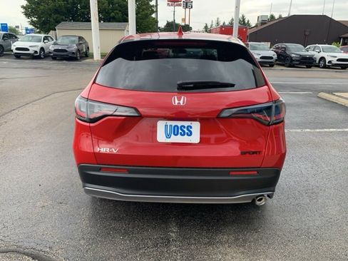 Certified 2025 Honda HR-V Sport image 6
