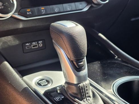 Used 2024 Nissan Altima 2.5 SV image 30