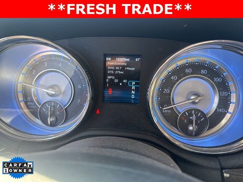 Used 2013 Chrysler 300 w/ Driver Convenience Group image 9