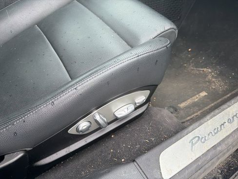 Used 2015 Porsche Panamera image 73