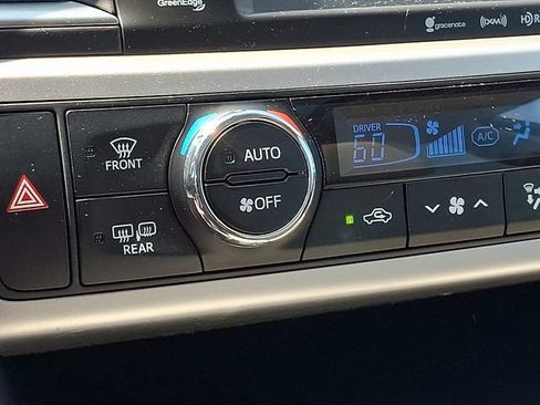 Used 2016 Toyota Highlander Limited AWD/4WD image 23