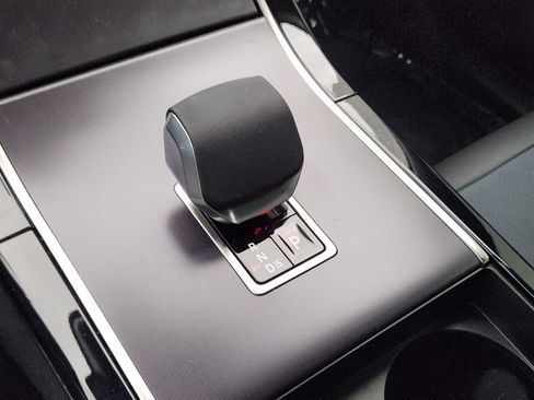 Certified 2026 Land Rover Range Rover Velar Dynamic SE image 21