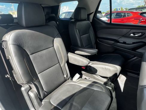 Used 2020 Chevrolet Traverse LT w/ LT Premium Package AWD/4WD image 26